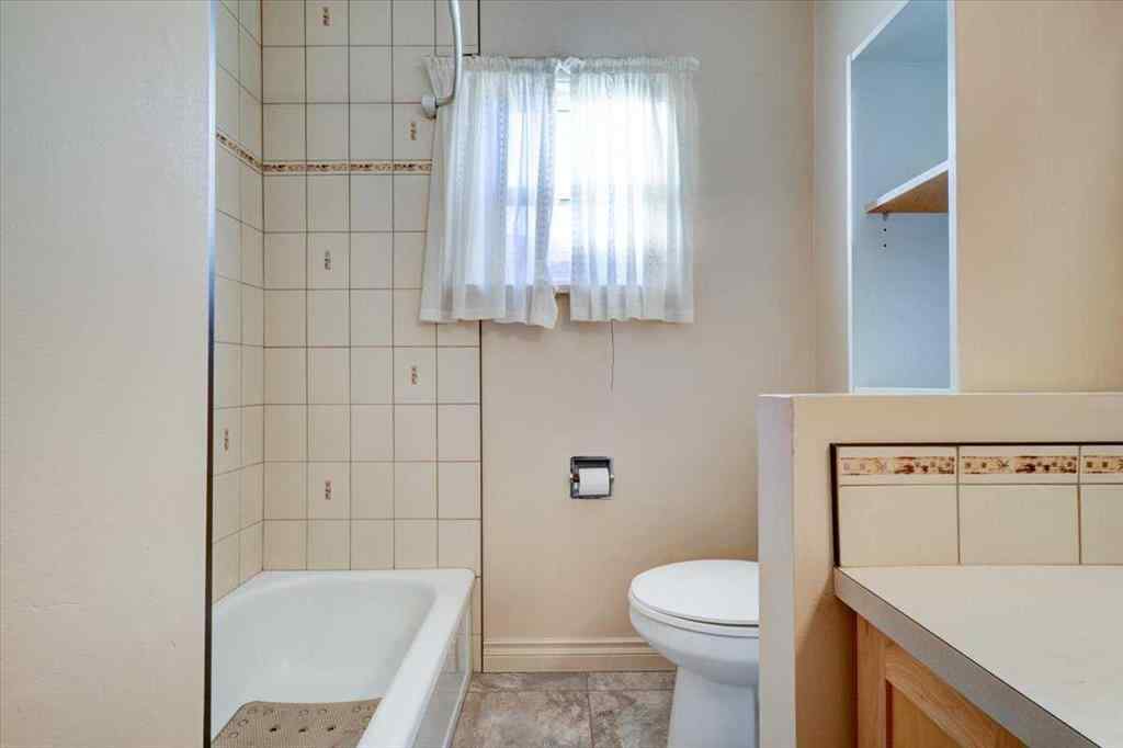 MLS&reg; # A2271603 - 10121 91 Avenue  in Swanavon Grande Prairie, Residential Open Houses