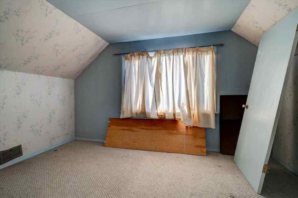 MLS&reg; # A2271603 - 10121 91 Avenue  in Swanavon Grande Prairie, Residential Open Houses