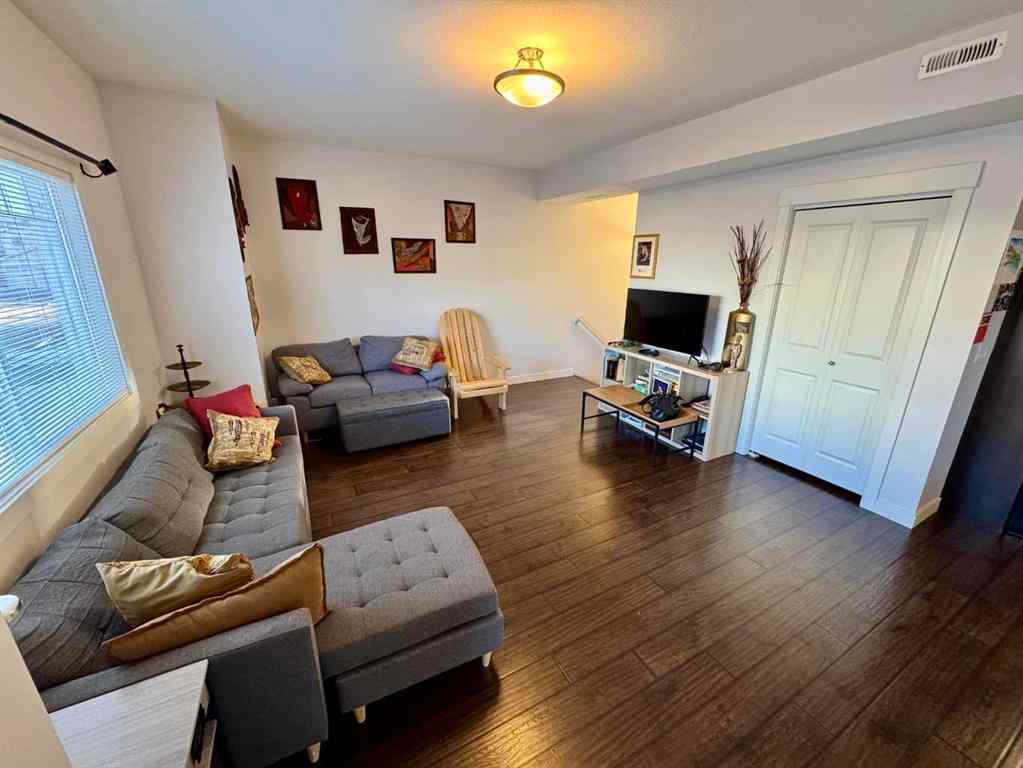 MLS&reg; # A2271604 - Unit #3 189 Silkstone Road W in Copperwood Lethbridge, Residential Open Houses