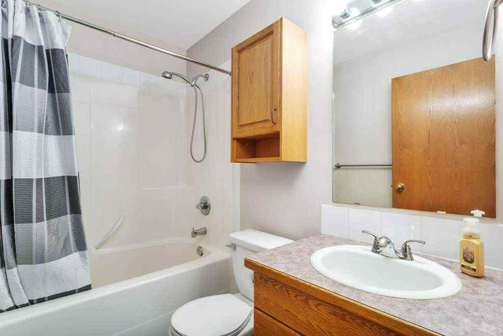 MLS&reg; # A2271606 - 89 Silver Drive  in Harvest Meadows Blackfalds, Residential Open Houses