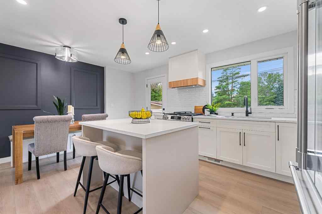 MLS&reg; # A2271615 - 9519 2 Street SE in Acadia Calgary, Residential Open Houses