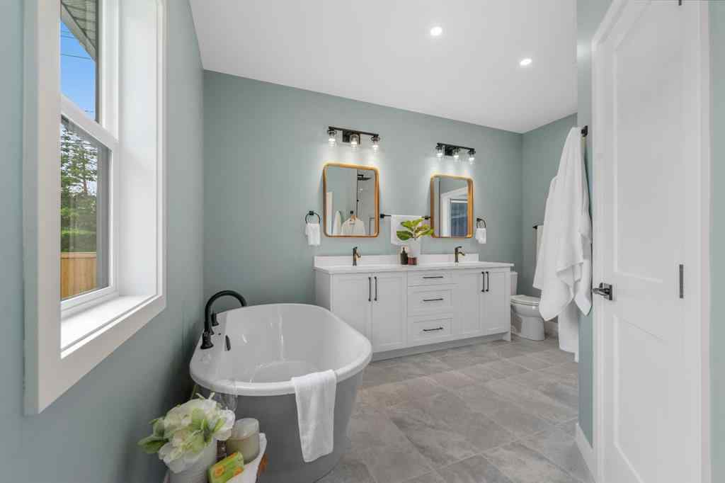 MLS&reg; # A2271615 - 9519 2 Street SE in Acadia Calgary, Residential Open Houses