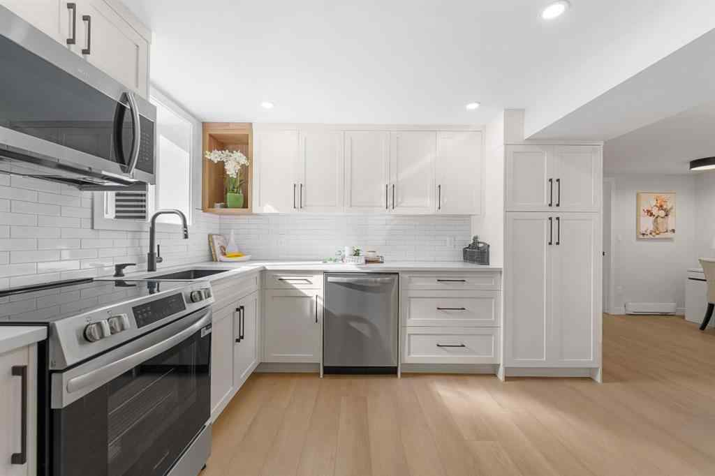 MLS&reg; # A2271615 - 9519 2 Street SE in Acadia Calgary, Residential Open Houses