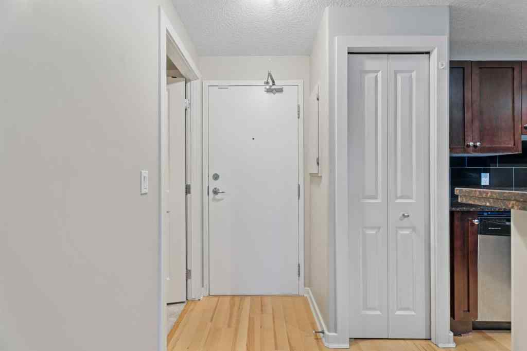 MLS&reg; # A2271617 - Unit #404 728 3 Avenue NW in Sunnyside Calgary, Residential Open Houses