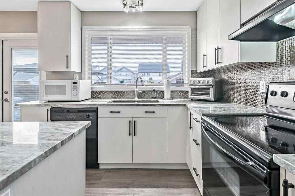 MLS&reg; # A2271630 - 307 Elgin Place SE in McKenzie Towne Calgary, Residential Open Houses