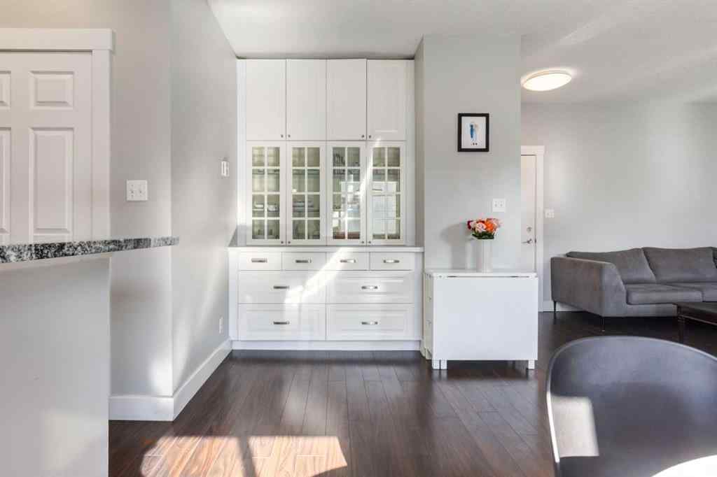 MLS® # A2271631 - Unit #201 3501 15 Street SW in Altadore Calgary, Residential Open Houses