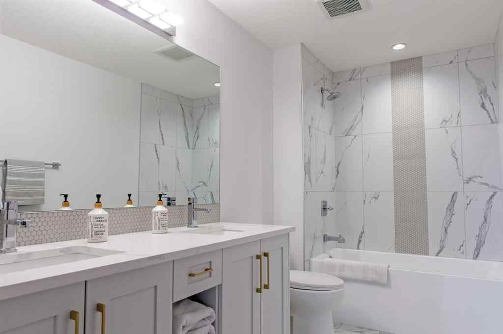 MLS&reg; # A2271632 - 214 Aspenmere Green  in Westmere Chestermere, Residential Open Houses