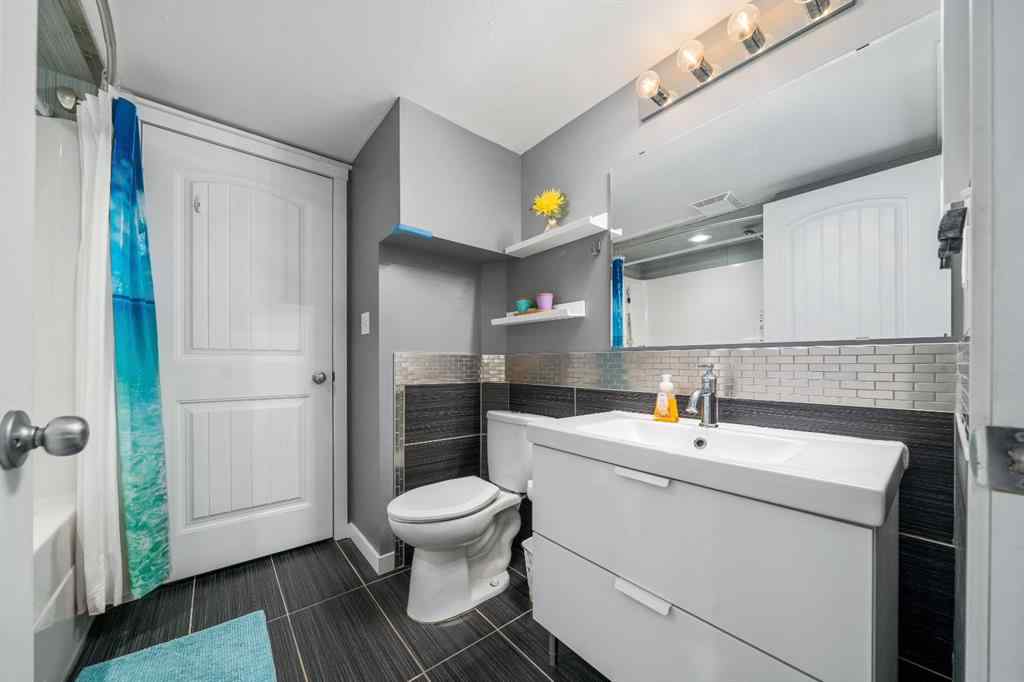 MLS&reg; # A2271642 - 61 White Pelican Way  in NONE Lake Newell Resort, Residential Open Houses