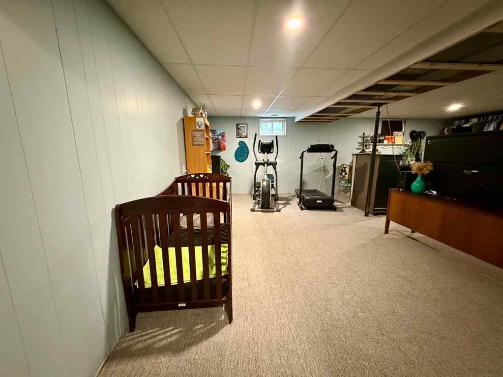 MLS&reg; # A2271656 - 614 5 Avenue W in Hanna Hanna, Residential Open Houses