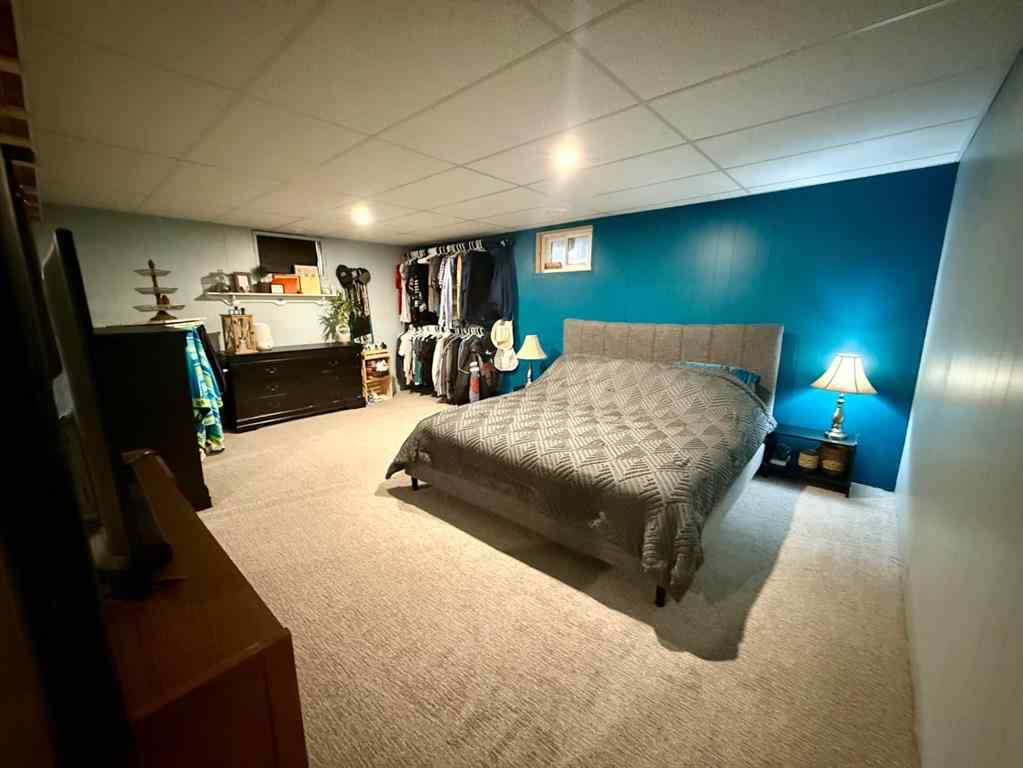 MLS&reg; # A2271656 - 614 5 Avenue W in Hanna Hanna, Residential Open Houses