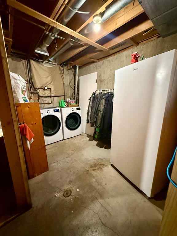 MLS&reg; # A2271656 - 614 5 Avenue W in Hanna Hanna, Residential Open Houses