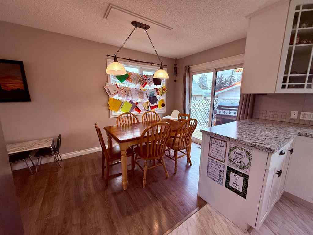 MLS&reg; # A2271656 - 614 5 Avenue W in Hanna Hanna, Residential Open Houses