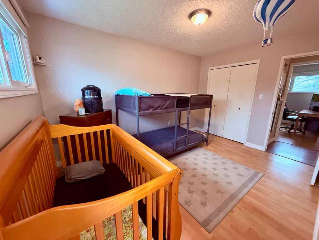 MLS&reg; # A2271656 - 614 5 Avenue W in Hanna Hanna, Residential Open Houses