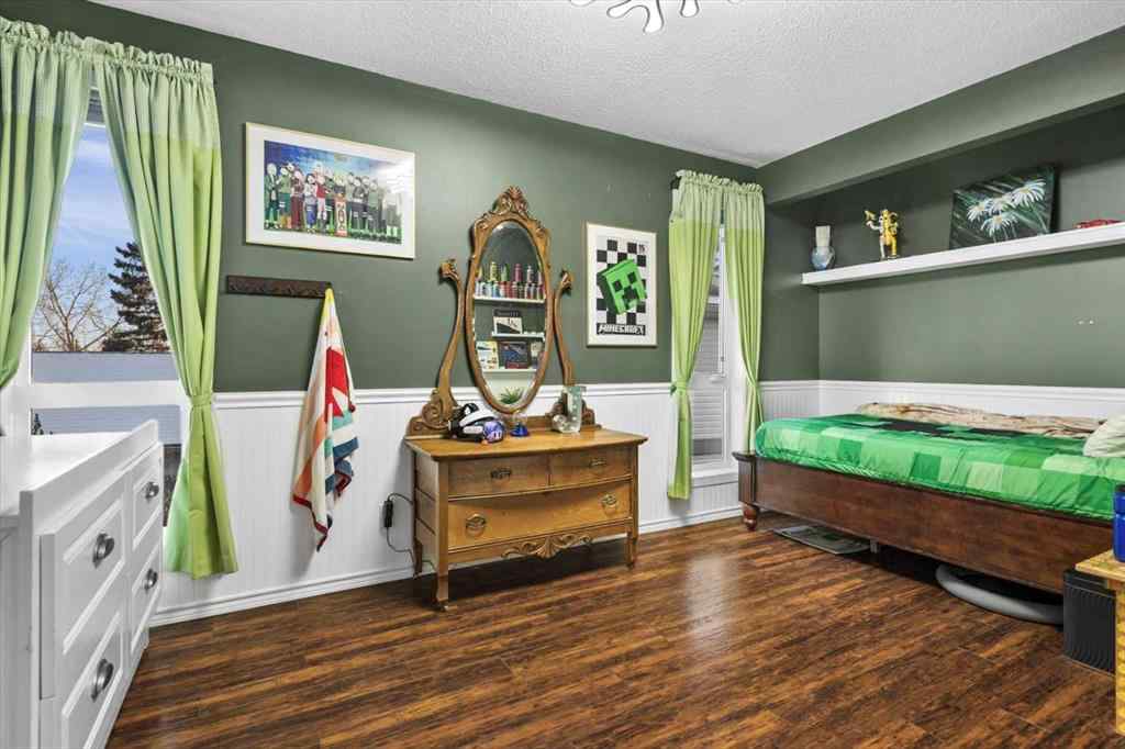 MLS&reg; # A2271657 - 107 Woodford Crescent SW in Woodbine Calgary, Residential Open Houses