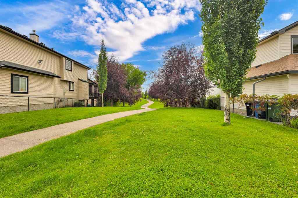 MLS&reg; # A2271661 - 18 Shannon Square SW in Shawnessy Calgary, Residential Open Houses