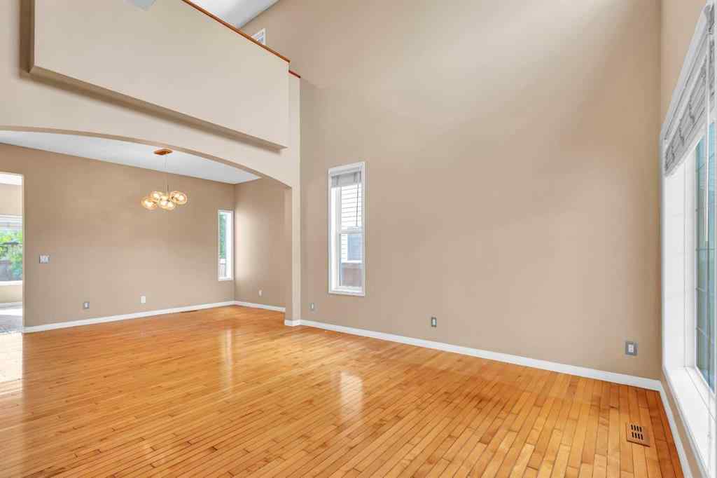 MLS&reg; # A2271661 - 18 Shannon Square SW in Shawnessy Calgary, Residential Open Houses