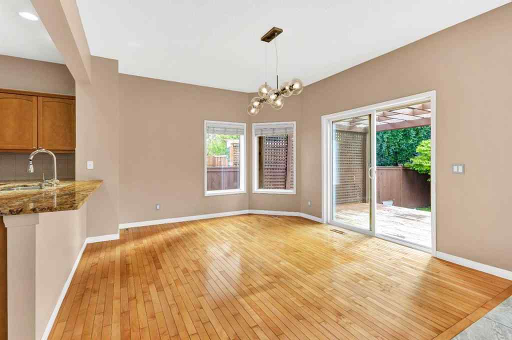 MLS&reg; # A2271661 - 18 Shannon Square SW in Shawnessy Calgary, Residential Open Houses