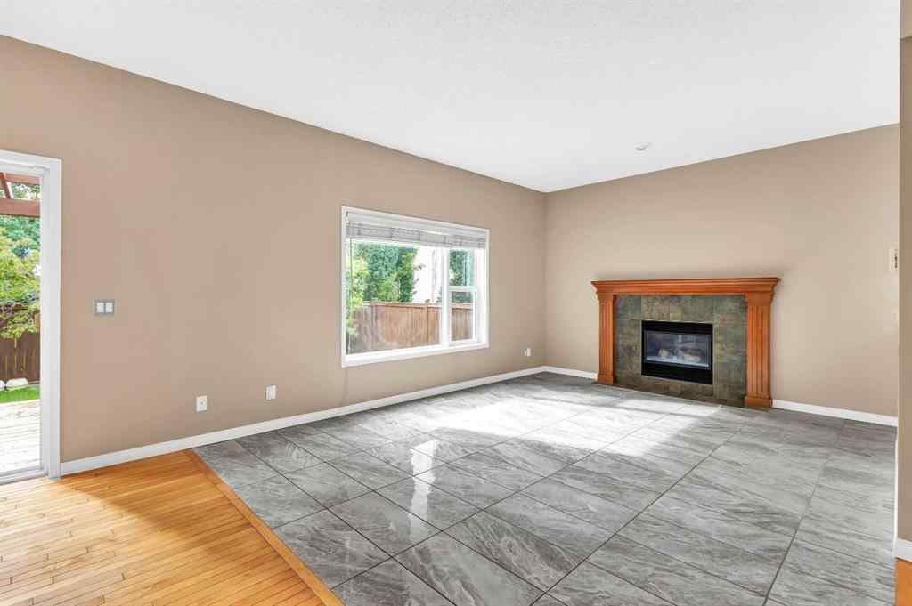 MLS&reg; # A2271661 - 18 Shannon Square SW in Shawnessy Calgary, Residential Open Houses