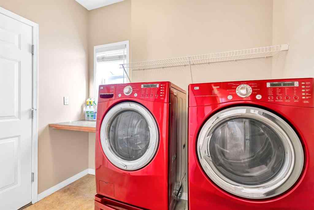 MLS&reg; # A2271661 - 18 Shannon Square SW in Shawnessy Calgary, Residential Open Houses