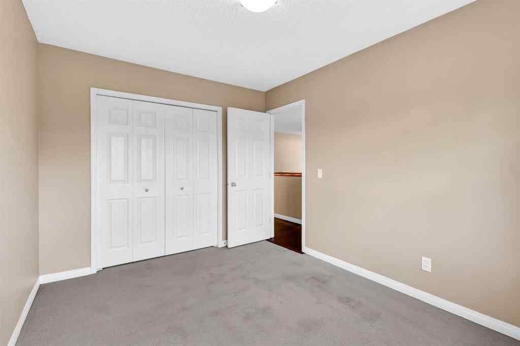 MLS&reg; # A2271661 - 18 Shannon Square SW in Shawnessy Calgary, Residential Open Houses