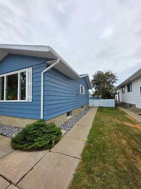 MLS&reg; # A2271668 - 11713 103 Ave   in NONE Fairview, Residential Open Houses