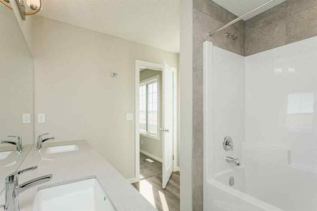 MLS&reg; # A2271676 - 21 Heartwood Lane SE in Rangeview Calgary, Residential Open Houses