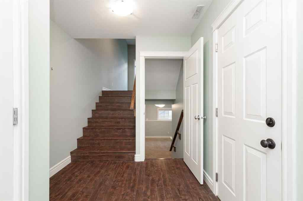 MLS&reg; # A2271678 - 847 Mt Sundance Manor W in Sunridge Lethbridge, Residential Open Houses