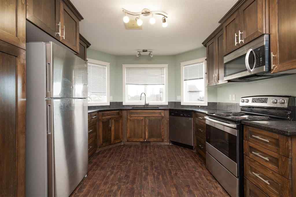 MLS&reg; # A2271678 - 847 Mt Sundance Manor W in Sunridge Lethbridge, Residential Open Houses