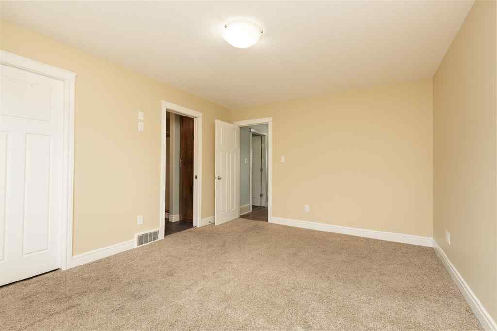 MLS&reg; # A2271678 - 847 Mt Sundance Manor W in Sunridge Lethbridge, Residential Open Houses