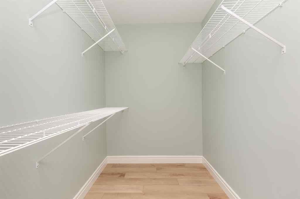 MLS&reg; # A2271678 - 847 Mt Sundance Manor W in Sunridge Lethbridge, Residential Open Houses