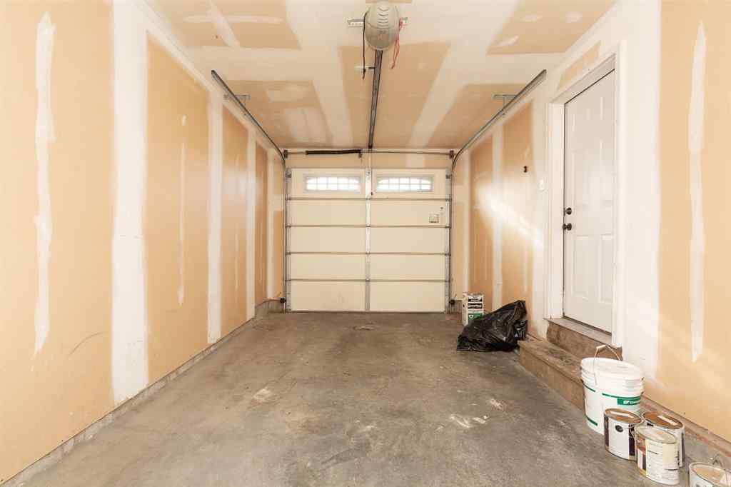 MLS&reg; # A2271678 - 847 Mt Sundance Manor W in Sunridge Lethbridge, Residential Open Houses