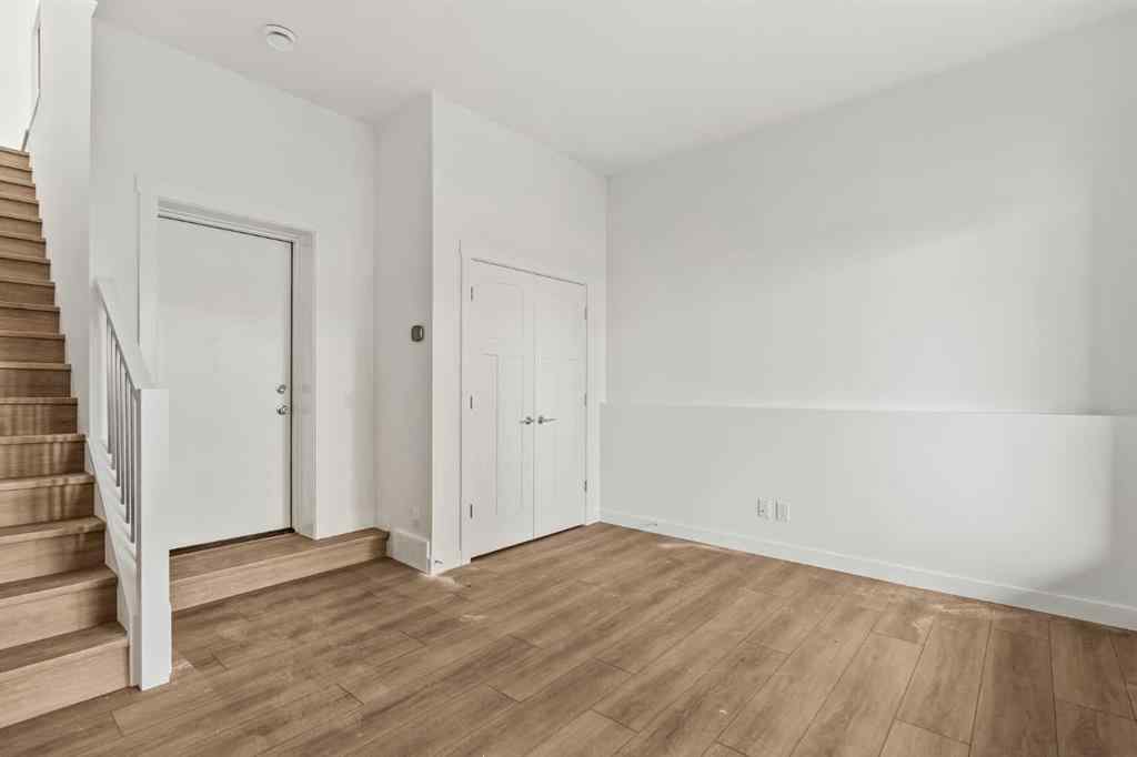 MLS&reg; # A2271680 - 2515 Sovereign Crescent SW in Shaganappi Calgary, Residential Open Houses