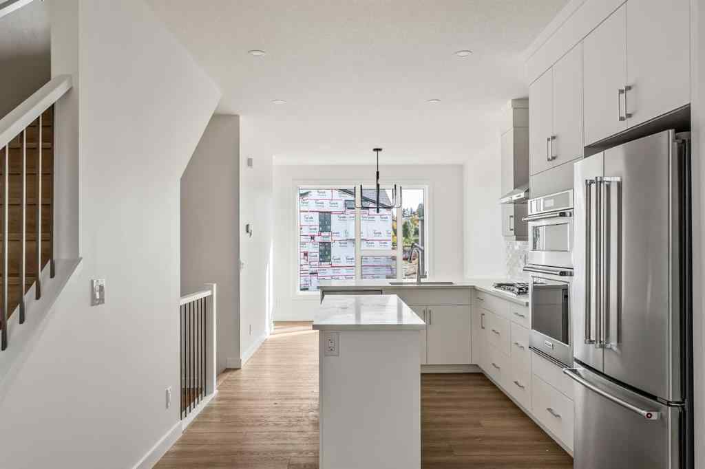 MLS&reg; # A2271680 - 2515 Sovereign Crescent SW in Shaganappi Calgary, Residential Open Houses