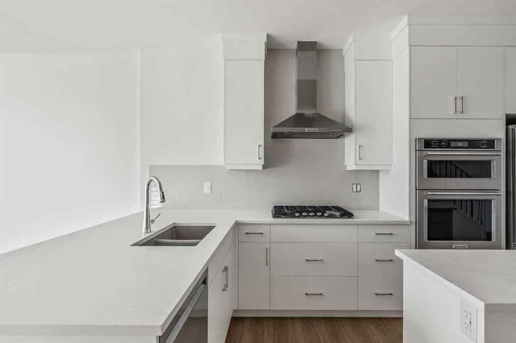 MLS&reg; # A2271680 - 2515 Sovereign Crescent SW in Shaganappi Calgary, Residential Open Houses