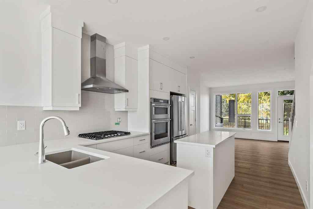 MLS&reg; # A2271680 - 2515 Sovereign Crescent SW in Shaganappi Calgary, Residential Open Houses