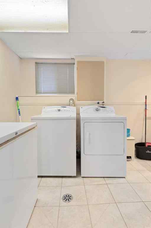 MLS&reg; # A2271681 - 430 Main Street S in NONE Redcliff, Residential Open Houses