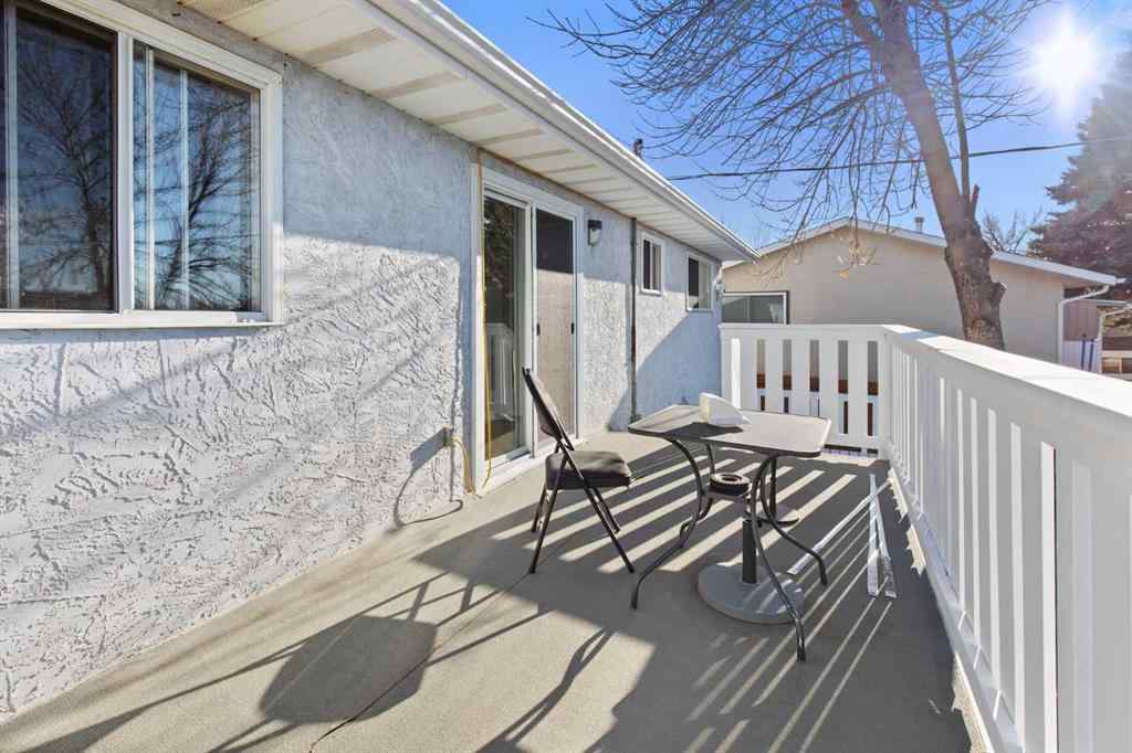 MLS&reg; # A2271681 - 430 Main Street S in NONE Redcliff, Residential Open Houses