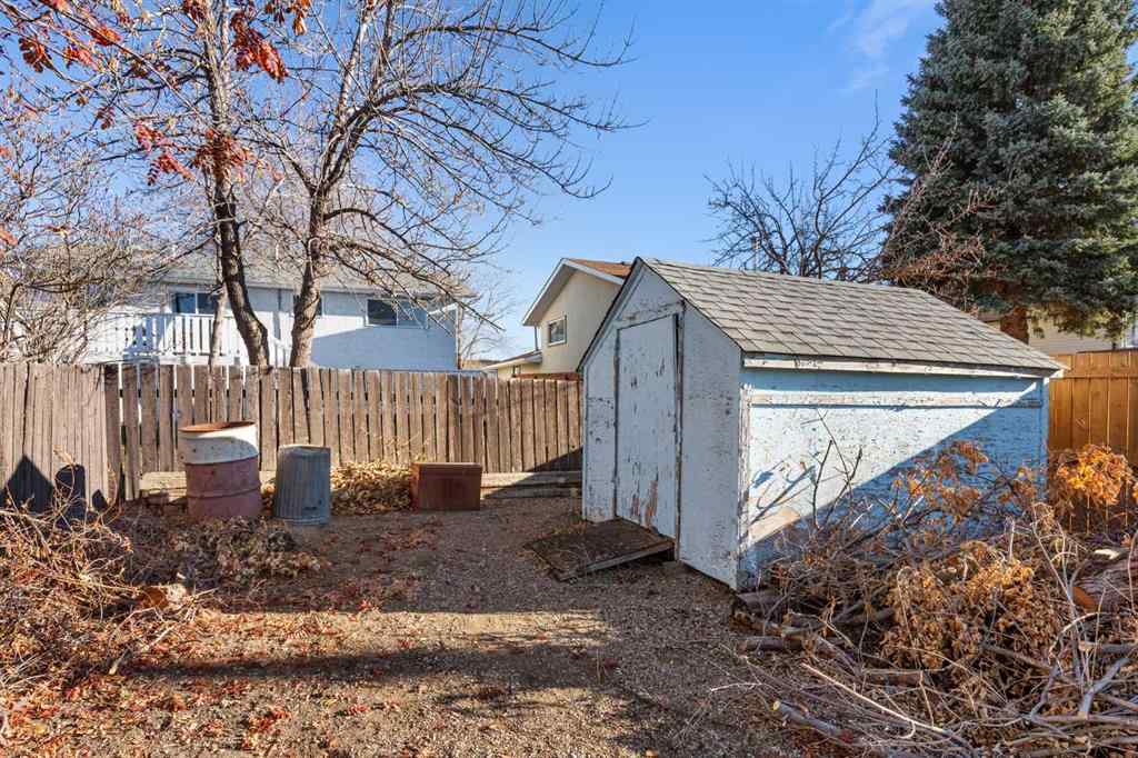 MLS&reg; # A2271681 - 430 Main Street S in NONE Redcliff, Residential Open Houses