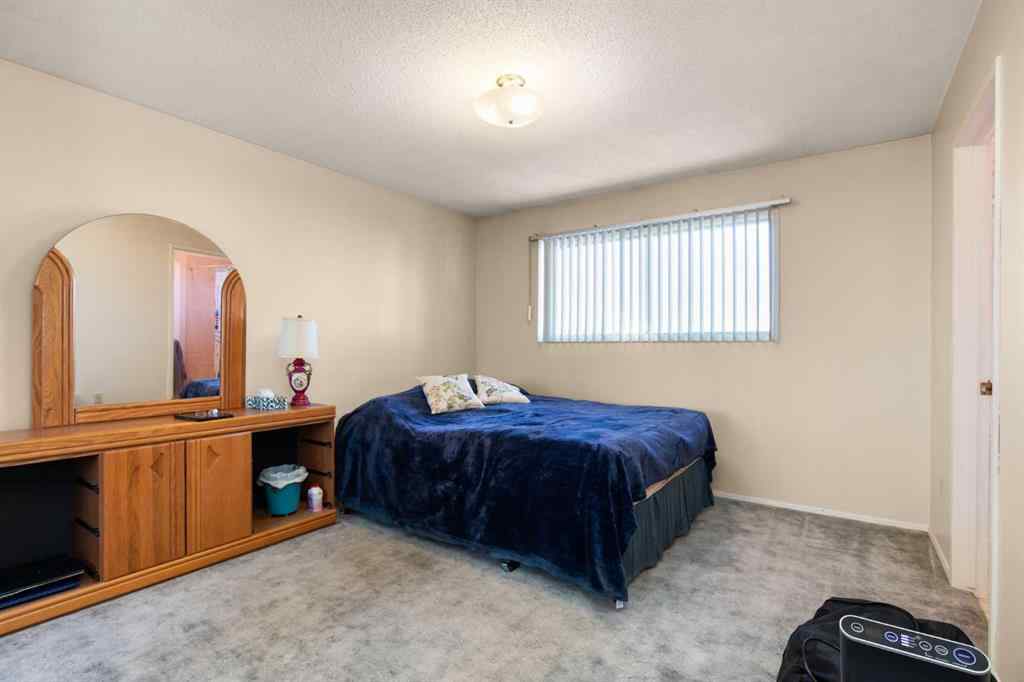 MLS&reg; # A2271681 - 430 Main Street S in NONE Redcliff, Residential Open Houses