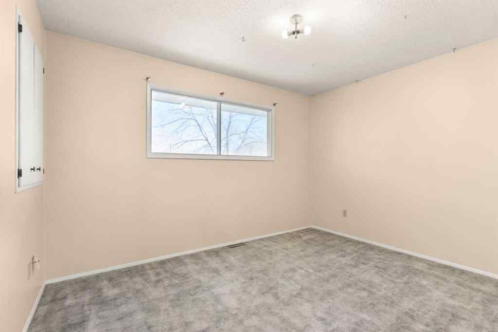 MLS&reg; # A2271681 - 430 Main Street S in NONE Redcliff, Residential Open Houses