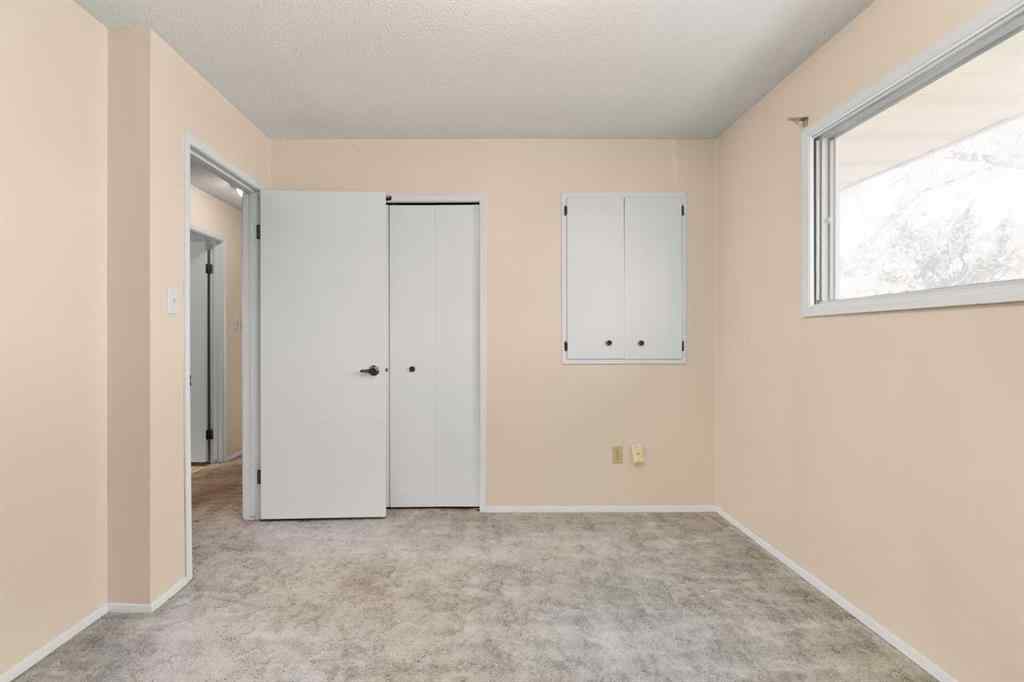 MLS&reg; # A2271681 - 430 Main Street S in NONE Redcliff, Residential Open Houses