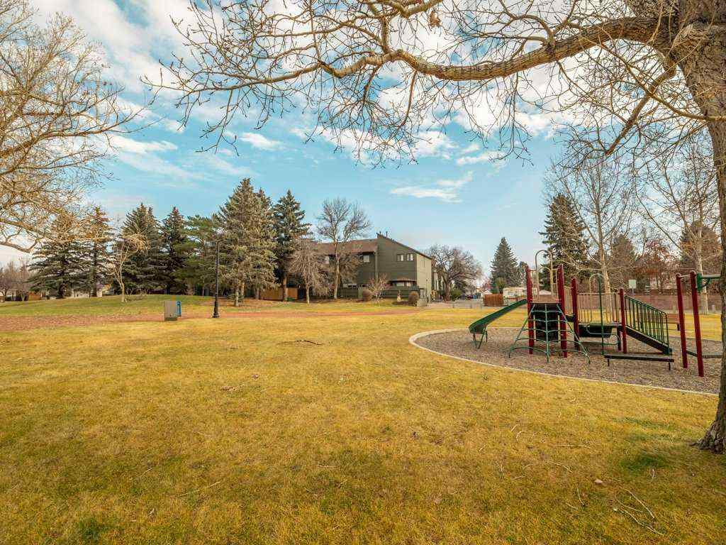 MLS&reg; # A2271686 - Unit #5 1520 23 Avenue N in Winston Churchill Lethbridge, Residential Open Houses