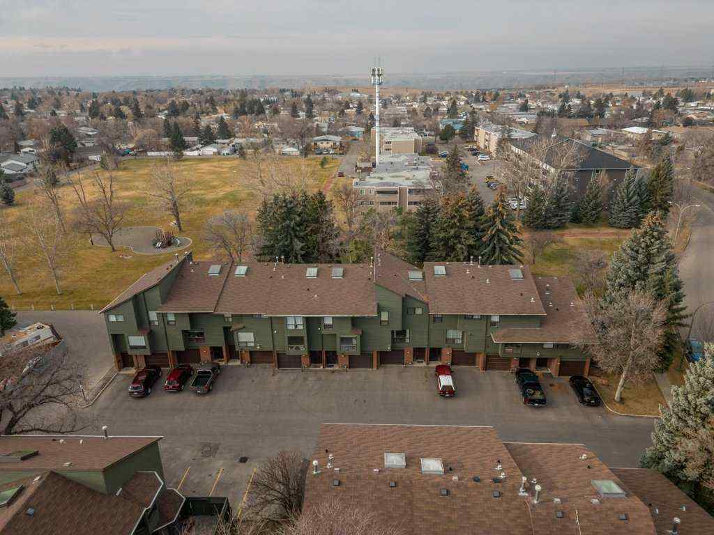 MLS&reg; # A2271686 - Unit #5 1520 23 Avenue N in Winston Churchill Lethbridge, Residential Open Houses
