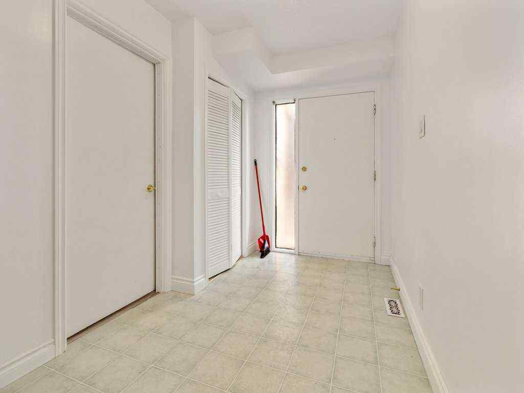 MLS&reg; # A2271686 - Unit #5 1520 23 Avenue N in Winston Churchill Lethbridge, Residential Open Houses