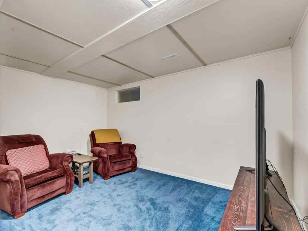 MLS&reg; # A2271688 - 106 Rossland Road SE in Ross Glen Medicine Hat, Residential Open Houses