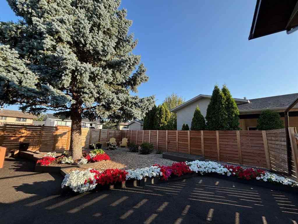 MLS&reg; # A2271688 - 106 Rossland Road SE in Ross Glen Medicine Hat, Residential Open Houses