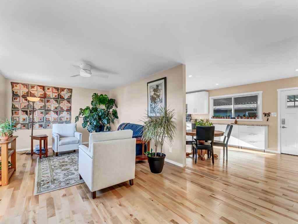 MLS&reg; # A2271688 - 106 Rossland Road SE in Ross Glen Medicine Hat, Residential Open Houses