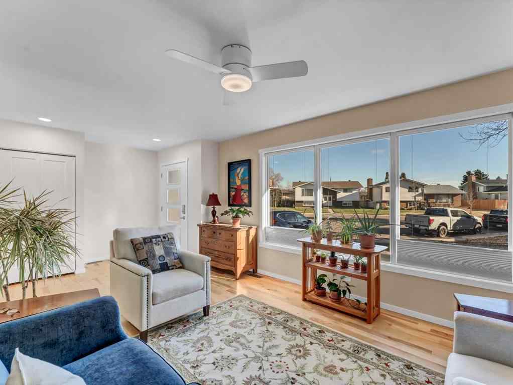 MLS&reg; # A2271688 - 106 Rossland Road SE in Ross Glen Medicine Hat, Residential Open Houses