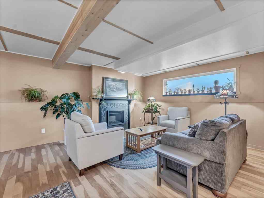 MLS&reg; # A2271688 - 106 Rossland Road SE in Ross Glen Medicine Hat, Residential Open Houses