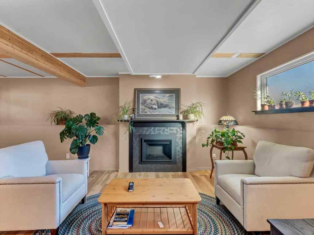 MLS&reg; # A2271688 - 106 Rossland Road SE in Ross Glen Medicine Hat, Residential Open Houses